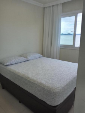 Apartamento frente ao mar